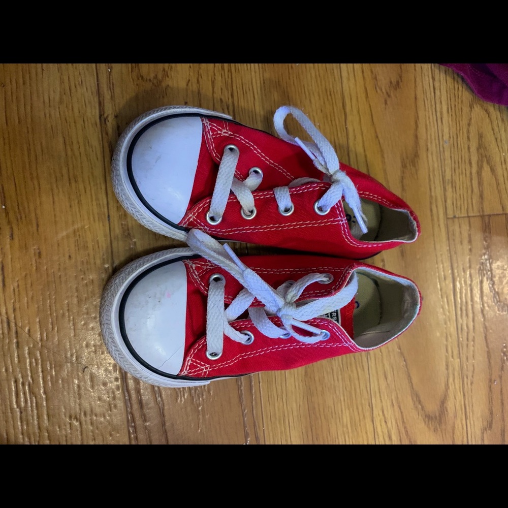 Toddler converse ❤️